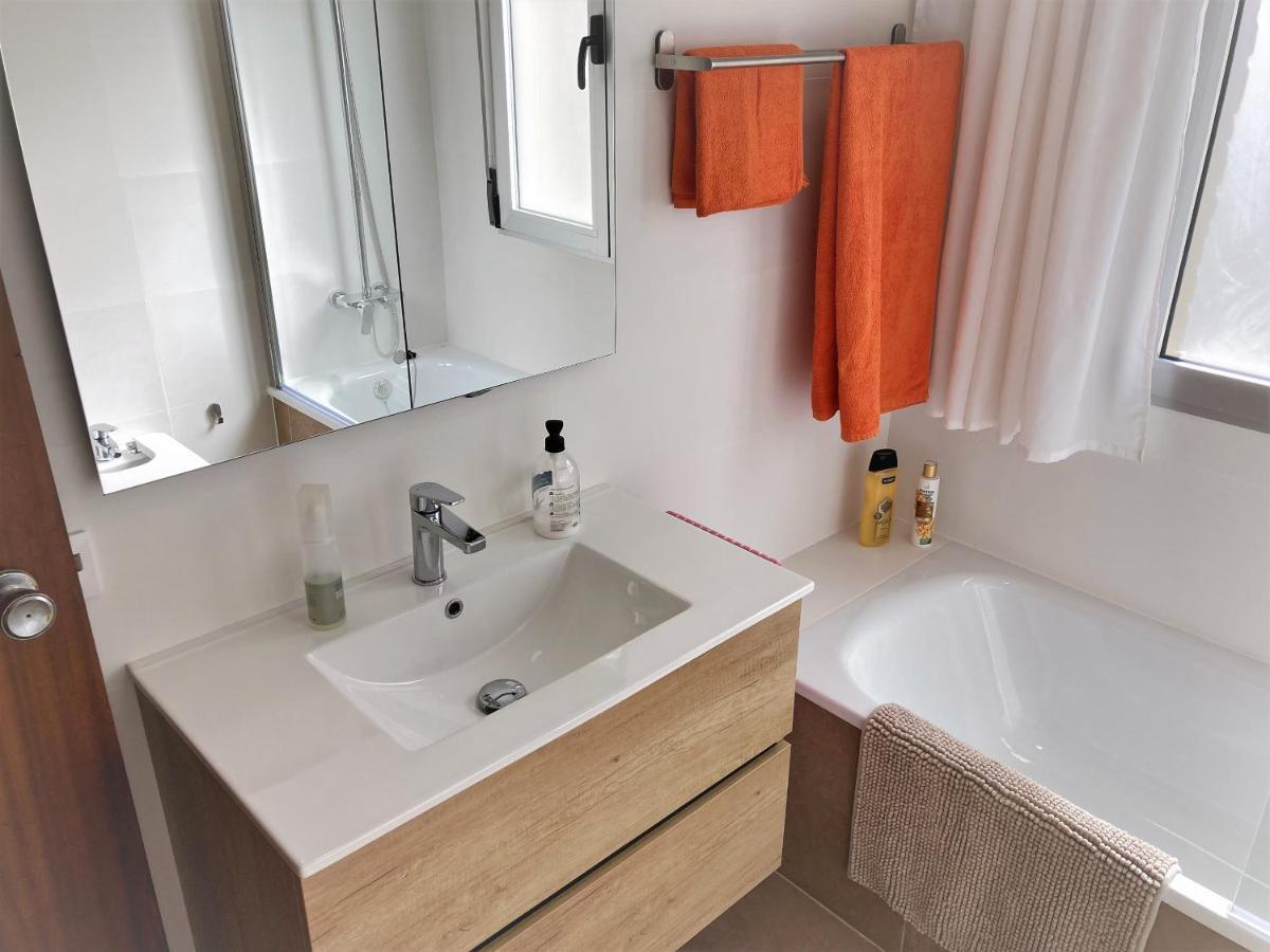 Large Apartment With Sea Views Sueca Exteriér fotografie